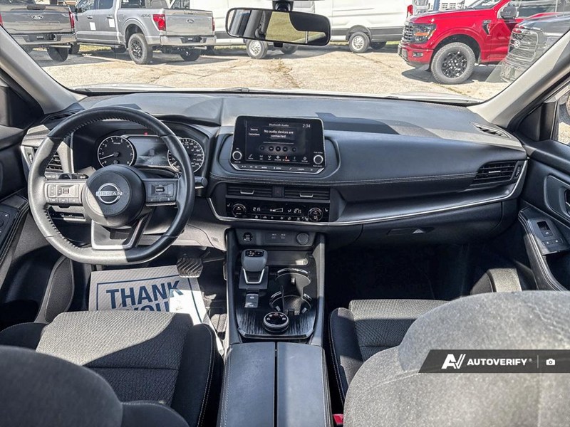 2024 Nissan Rogue AWD SV Moonroof