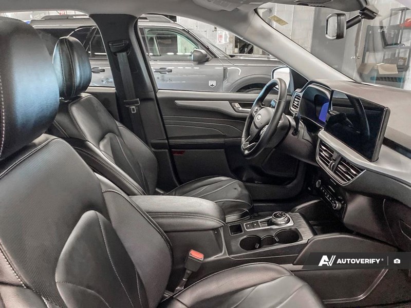 2025 Ford Escape Platinum AWD