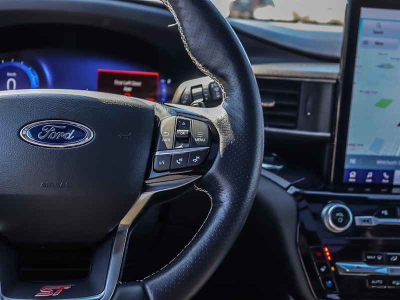 2022 Ford Explorer ST 4WD