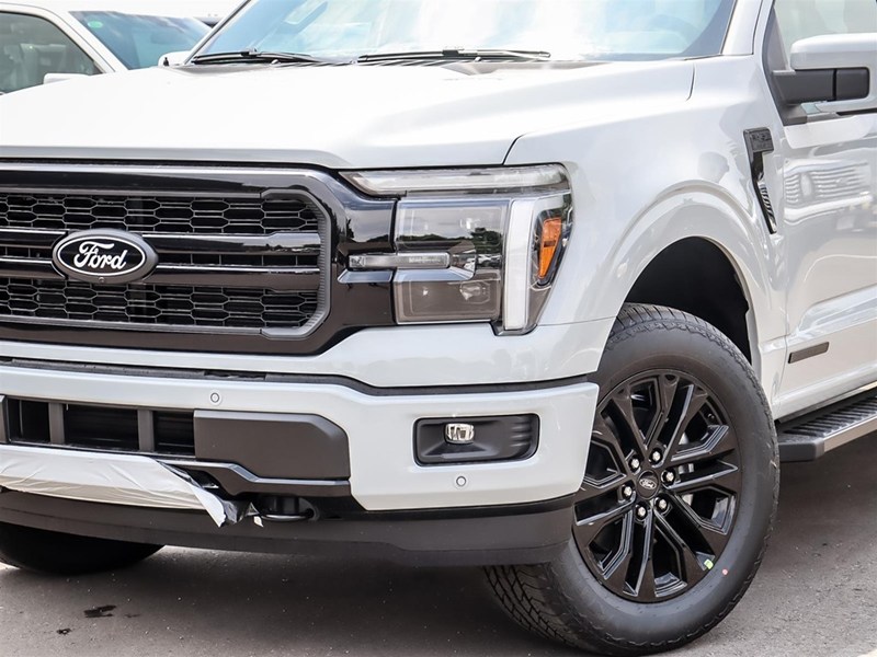 2026 Ford F-150 LARIAT 4WD SuperCrew 5.5' Box