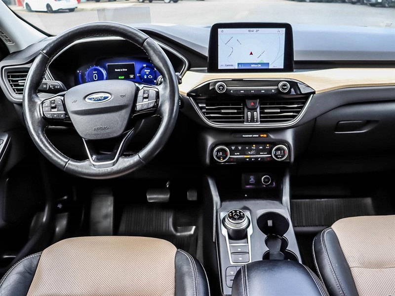 2021 Ford Escape Titanium Hybrid AWD