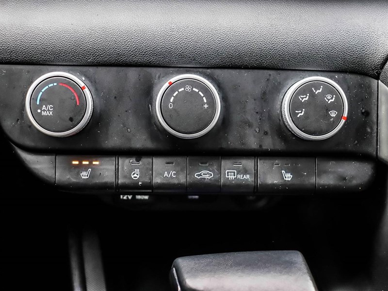 2023 Hyundai Elantra Preferred IVT