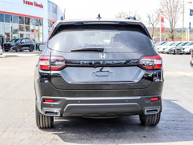 2025 Honda Pilot Black Edition AWD