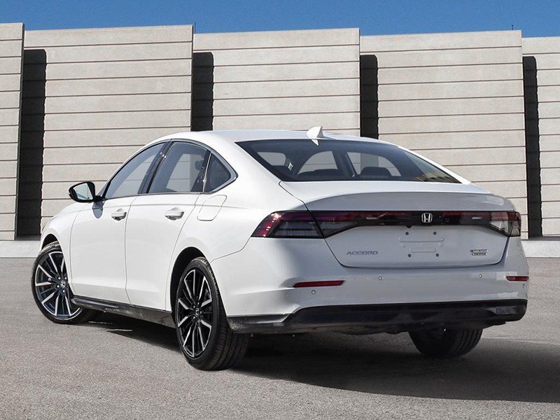 2026 Honda Accord Hybrid Touring eCVT