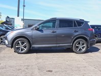2018 Toyota RAV4 FWD XLE/ SUPER LOW KM/BLIND SPOT