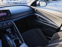 2022 Hyundai Elantra Preferred IVT