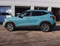 2025 Kia Seltos LX FWD