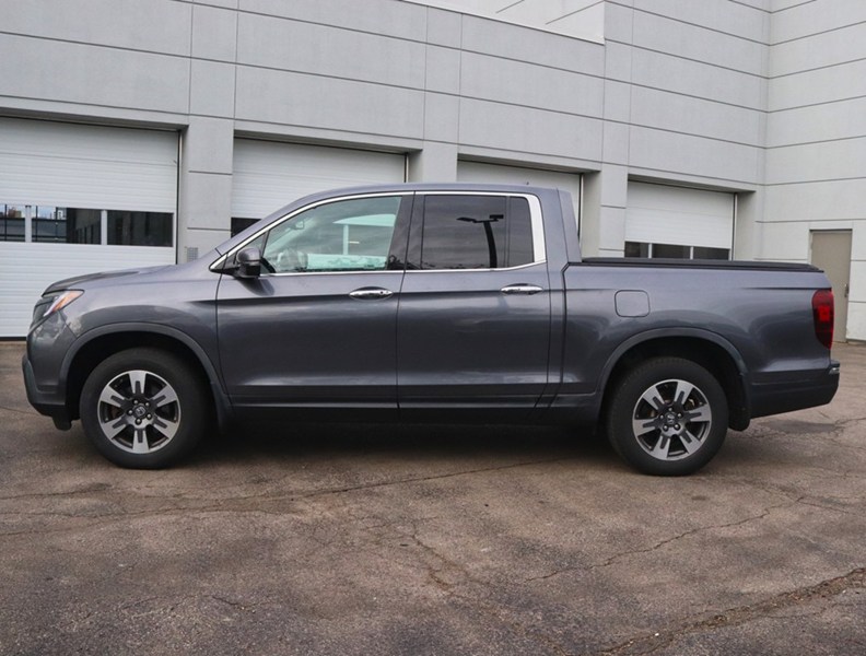 2017 Honda Ridgeline 4WD Crew Cab Touring