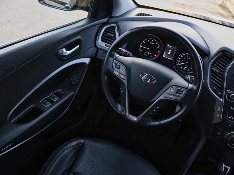 2017 Hyundai Santa Fe Sport SE AWD | Heated Seats | Leather | Back Up Camera