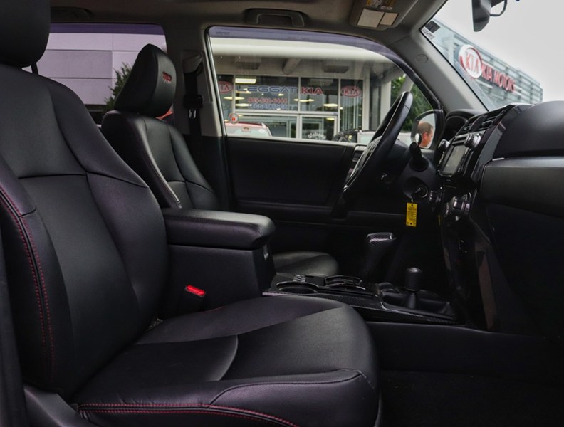2017 Toyota 4Runner Toyota 4Runner TRD Off-Road PREM| 25 SERV @ TOYOTA