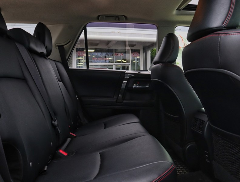 2017 Toyota 4Runner Toyota 4Runner TRD Off-Road PREM| 25 SERV @ TOYOTA