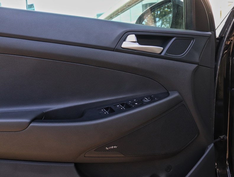 2020 Hyundai Tucson Ultimate AWD/PANO ROOF/LEATHER/LIFT GATE/ONE OWNER
