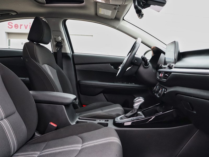2023 Kia Forte SUNROOF | HEATED FRONT SEATS | SMART KEY WITH PUSH