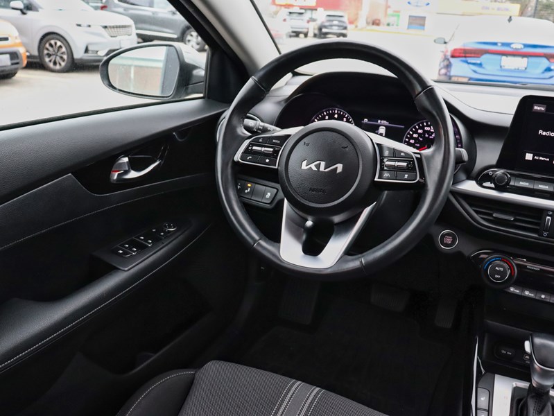 2023 Kia Forte SUNROOF | HEATED FRONT SEATS | SMART KEY WITH PUSH