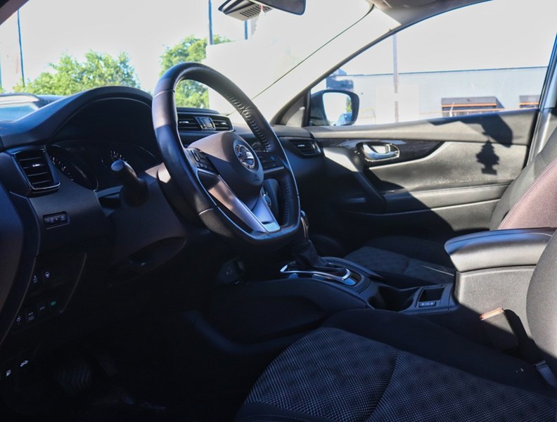 2023 Nissan Qashqai AWD SV CVT