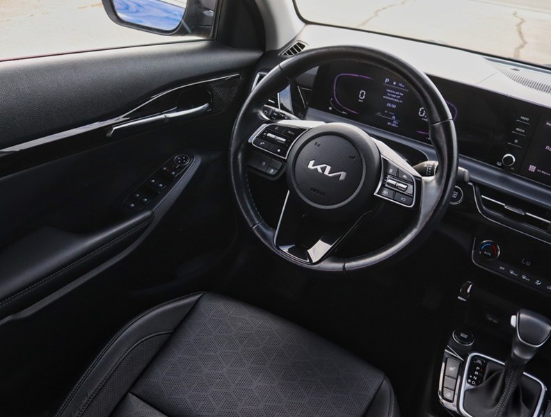 2024 Kia Seltos EX FWD