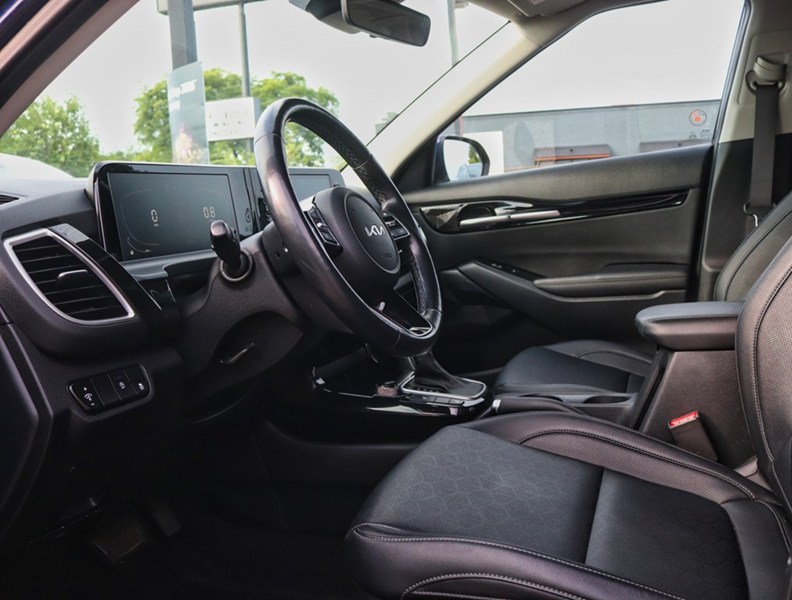 2024 Kia Seltos EX FWD