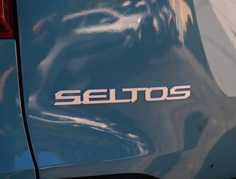 2025 Kia Seltos LX FWD