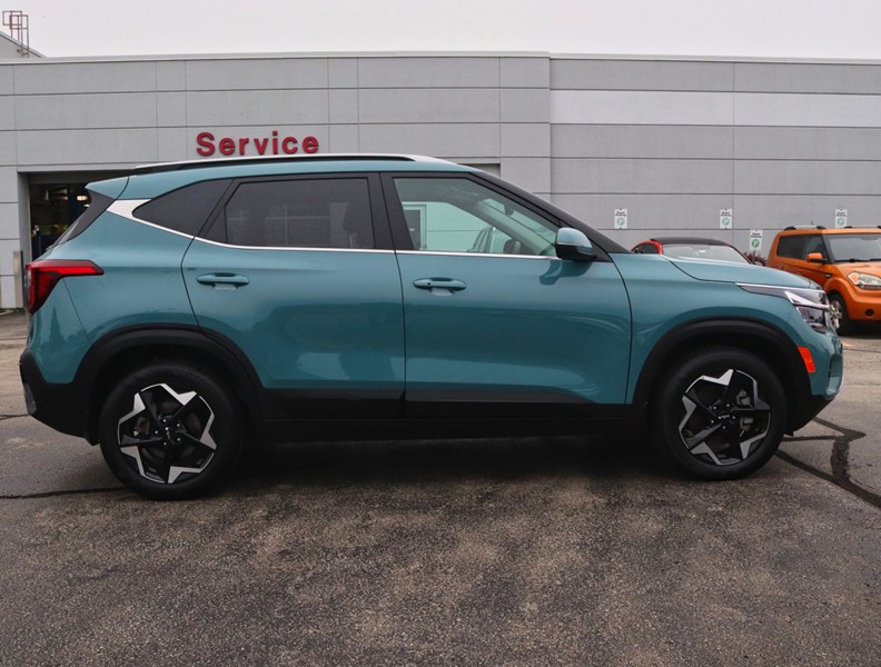 2026 Kia Seltos EX AWD