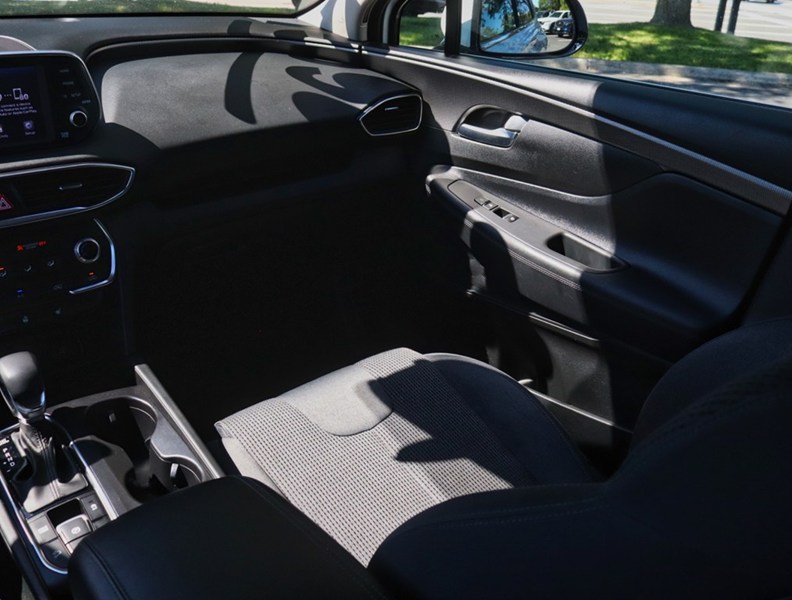 2019 Hyundai Santa Fe 2.4L Essential AWD w/Safety Package