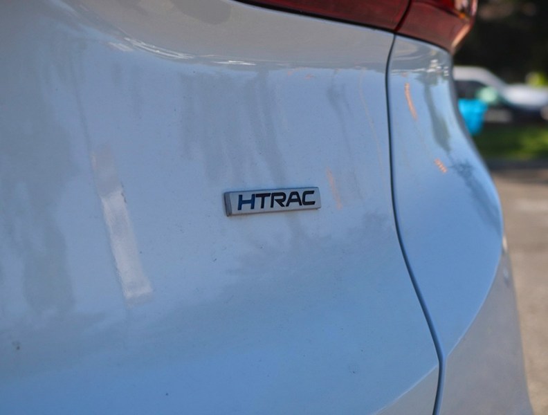 2019 Hyundai Santa Fe 2.4L Essential AWD w/Safety Package