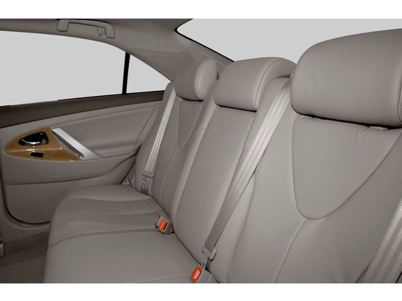 2007 Toyota Camry 4dr Sdn I4 Auto LE Interior Shot 6