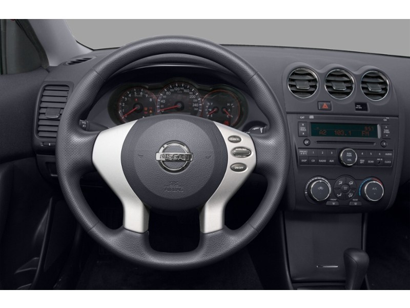 2008 Nissan Altima 4dr Sdn I4 Man 2.5 Interior Shot 3