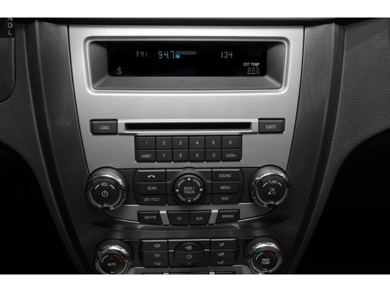 2010 Ford Fusion 4dr Sdn I4 SE FWD Interior Shot 2