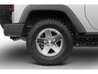 2010 Jeep Wrangler 4WD 2dr Sahara Exterior Shot 5