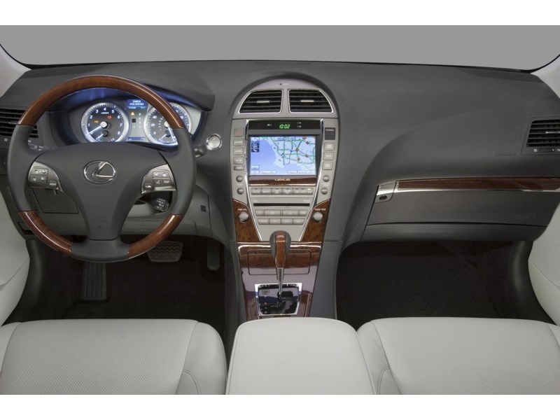 2010 Lexus ES 350 4dr Sdn Interior Shot 1