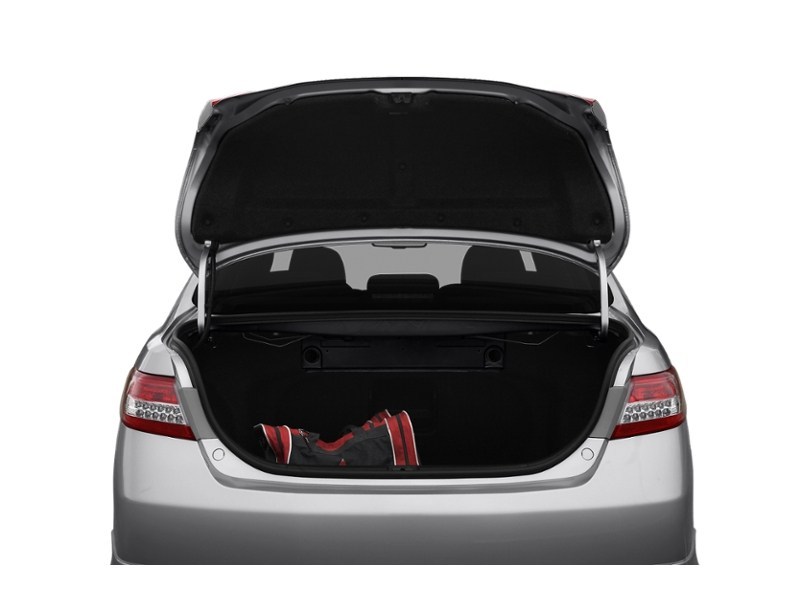 2010 Toyota Camry 4dr Sdn I4 Auto LE Exterior Shot 4