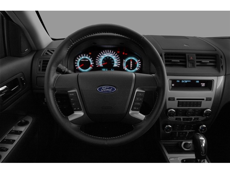2011 Ford Fusion 4dr Sdn V6 SEL FWD Interior Shot 3