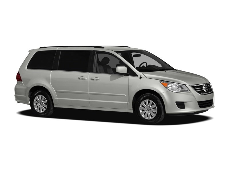 2011 Volkswagen Routan 4dr Wgn Comfortline Exterior Shot 9