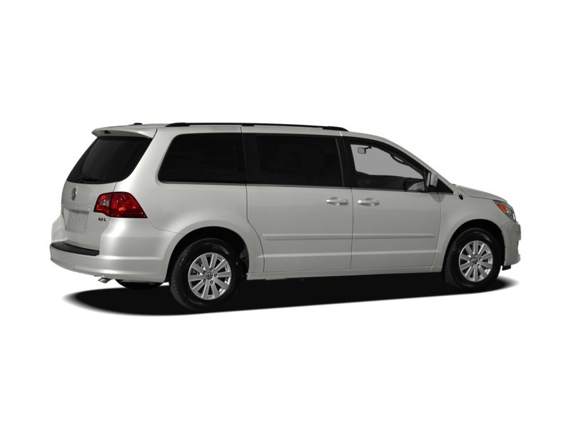 2011 Volkswagen Routan 4dr Wgn Comfortline Exterior Shot 15