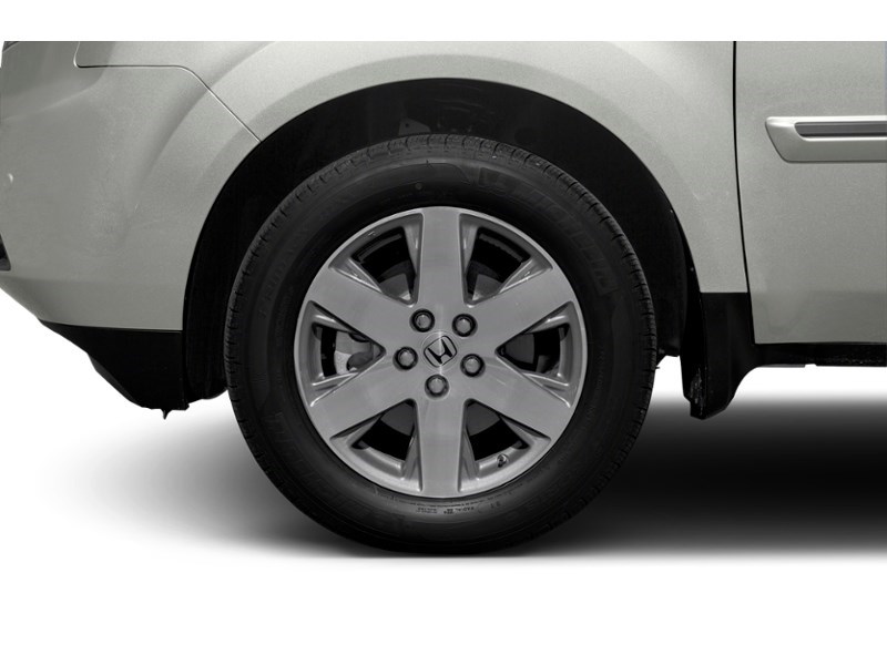 2014 Honda Pilot 4WD 4dr Touring Exterior Shot 5