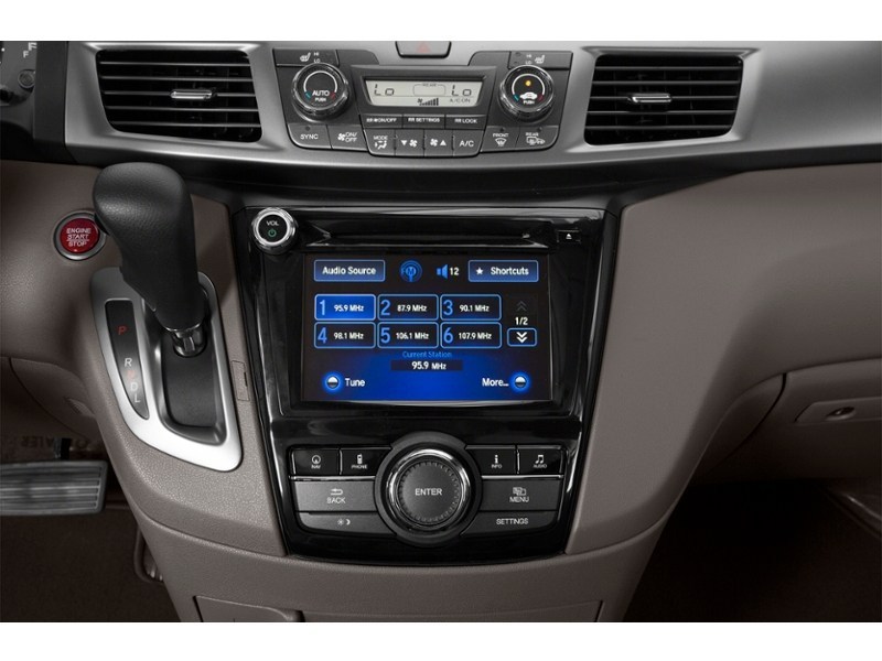 2015 Honda Odyssey 4dr Wgn EX-L w/Navi Interior Shot 2
