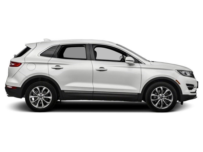 2017 Lincoln MKC AWD 4dr Reserve Exterior Shot 11
