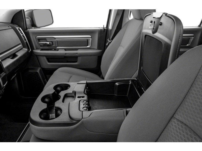 2019 RAM 1500 Classic SLT 4x4 Crew Cab 5'7
