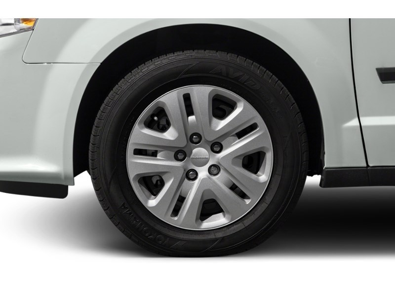 2019 Dodge Grand Caravan SXT 2WD Exterior Shot 5