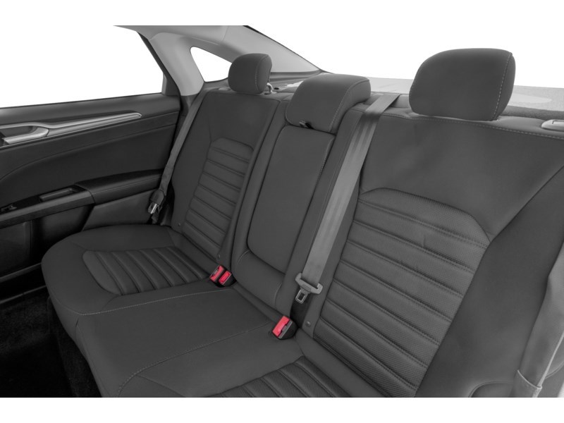 2018 Ford Fusion SE FWD Interior Shot 5