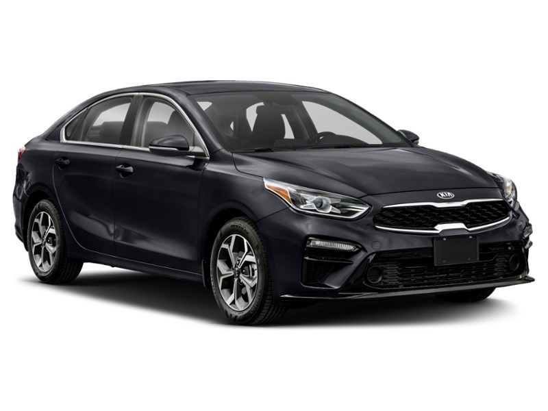 2019 Kia Forte EX IVT Exterior Shot 8
