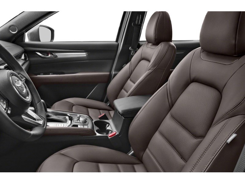 2023 Mazda CX-5 Signature AWD Interior Shot 4