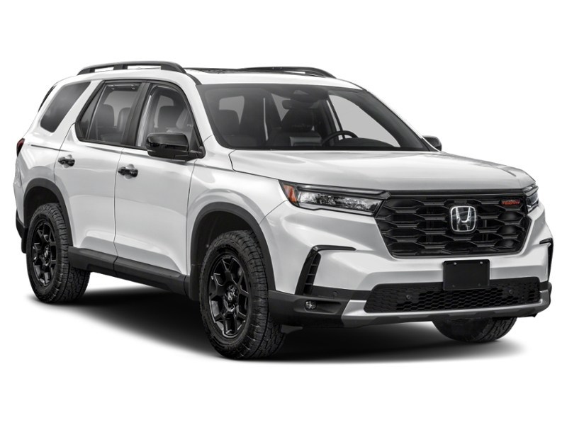 2025 Honda Pilot TrailSport AWD Exterior Shot 8