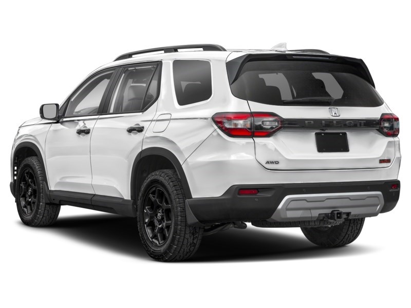 2023 Honda Pilot TrailSport AWD Exterior Shot 9