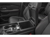 2023 Honda Pilot TrailSport AWD Interior Shot 7