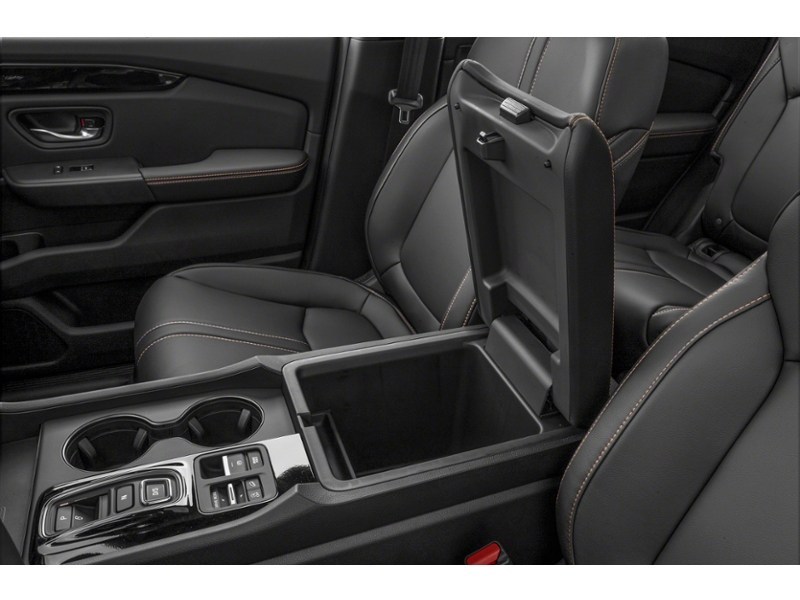 2025 Honda Pilot TrailSport AWD Interior Shot 7