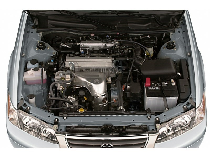 2001 Toyota Camry 4dr Sdn LE Auto Exterior Shot 4