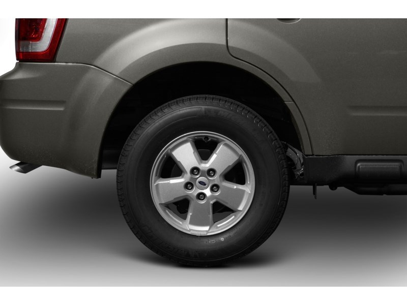 2012 Ford Escape FWD 4dr XLT Exterior Shot 5