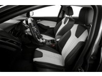 2013 Ford Focus SE | 2.0L | HTD SEATS | AUTO | A/C | KEYLESS ENT Interior Shot 5