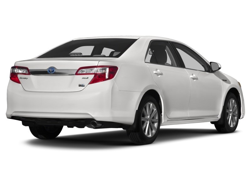 2014 Toyota Camry Hybrid 4dr Sdn LE Exterior Shot 2